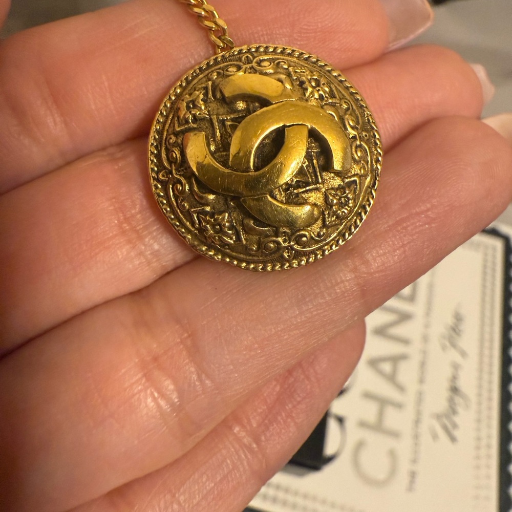 CHANEL Gold Necklace with Logo Pendant - Picture 9 of 11